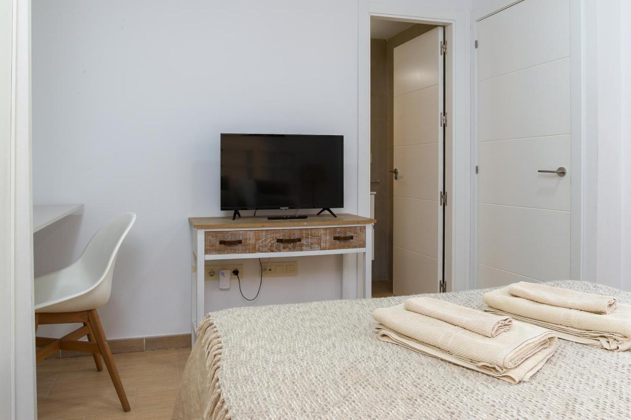 Atlantis Luxury Apartment Tarifa- Views, Parking, Wifi, Aircon, Swimming Pool Екстер'єр фото